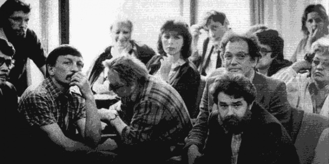 Заседание ленинградского клуба 'Перестройка', на базе которого позднее был создан Ленинградский Народный Фронт. Фото- журнал 'Огонек', 1988-31